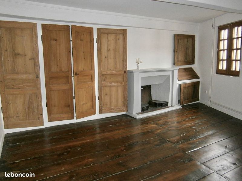 Maison 2 pièces 61 m² · à Néronde · 61 m² · 360 €/mois