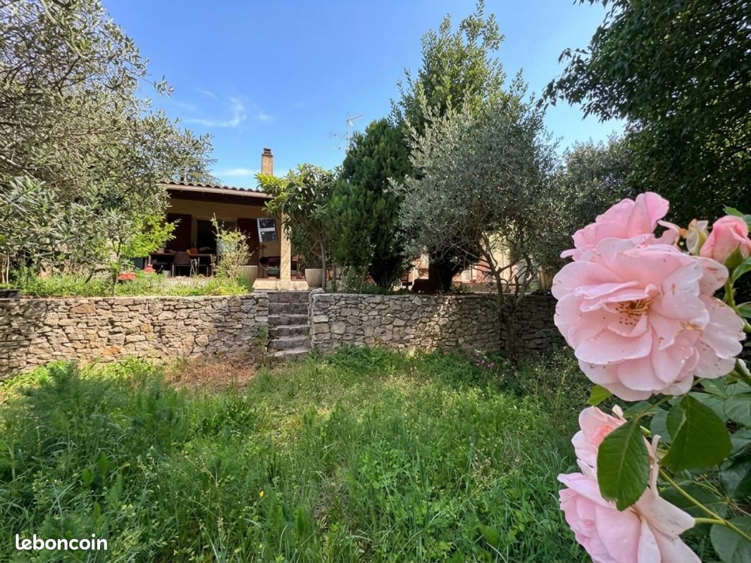Maison 5 pièces 120 m² · à Nîmes · 120 m² · 325 000 €