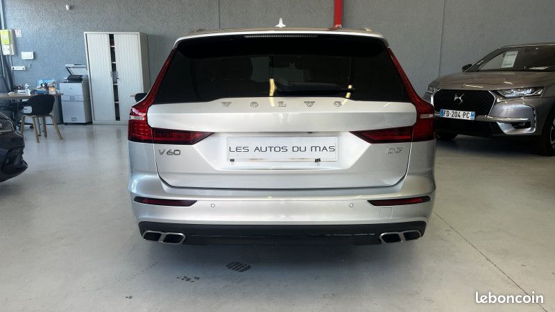 Volvo V60 D3 150CH ADBLUE MOMENTUM GEARTRONIC (image 5)