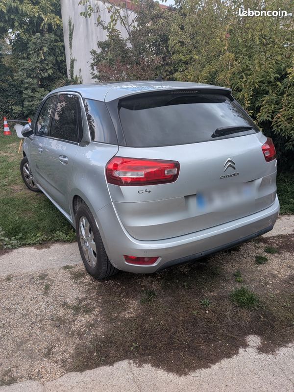 C4 Picasso II e-hdi- Intensive 115cv, 2015, 136.000 km (image 2)