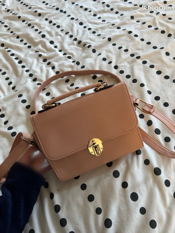 Sac à mains bandoulière rose 🌸 (image 1)