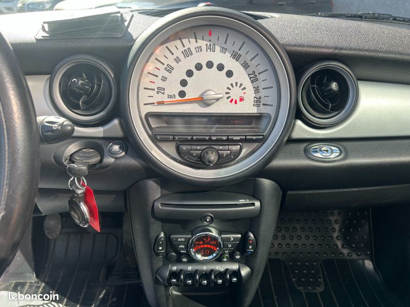 Mini CABRIO ONE 98CH (image 15)