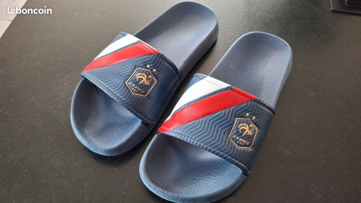 Claquettes FFF Equipe De France – Collection Officielle, Gomme, Taille Homme, 100% Officiel