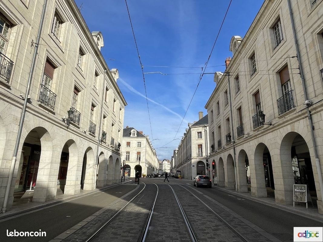 Appartement 3 pièces 68 m² · à Orléans · 68 m² · 734 €