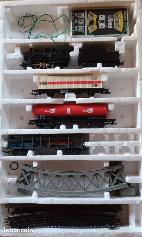 Lima Golden Series 149762 G, coffret 1 loco et 3 voitures CN Viarail Neuf BO (Ref: #149762 G