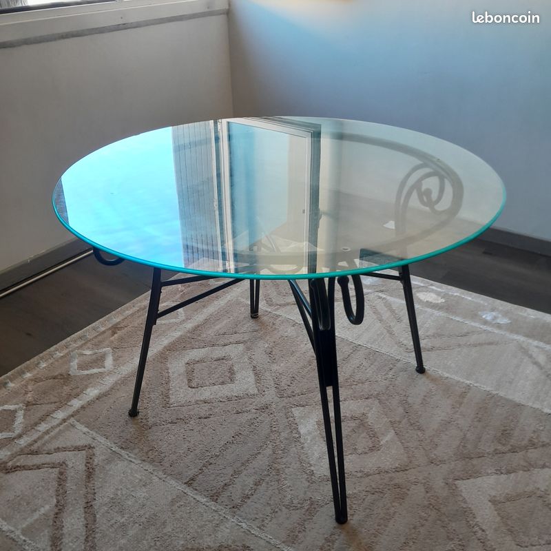 Table en verre ronde (image 1)