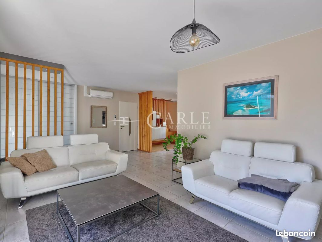 Maison 7 pièces 153 m² · à Genas · 153 m² · 715 000 €