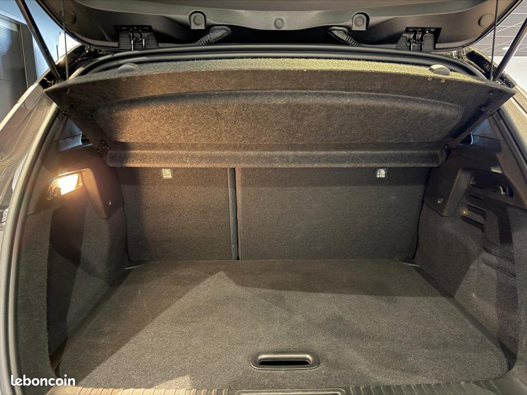 Renault captur rs line mild hybrid 160 edc / bose (image 17)