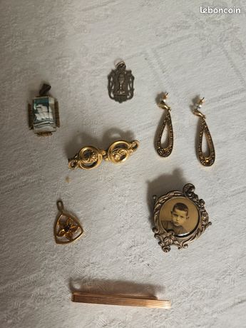 Broche Vintage Fantaisie Ancienne - Bijou Rétro D'occasion - Collection