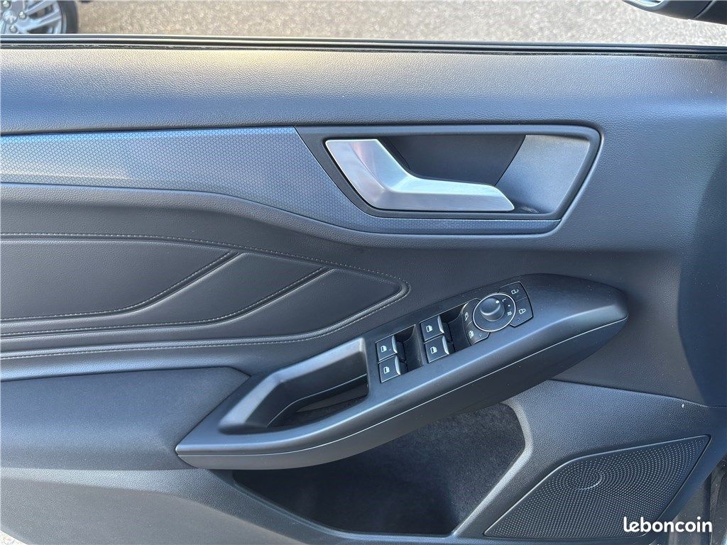 Ford Focus IV ACTIVE 1.0 ECOBOOST 155 S&S MHEV POWERSHIFT X Active X (image 23)