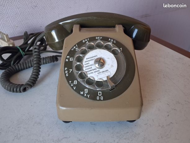 Téléphone Fixe Vintage Socotel S63 – Gris, Touches Mécaniques – Très Bon état