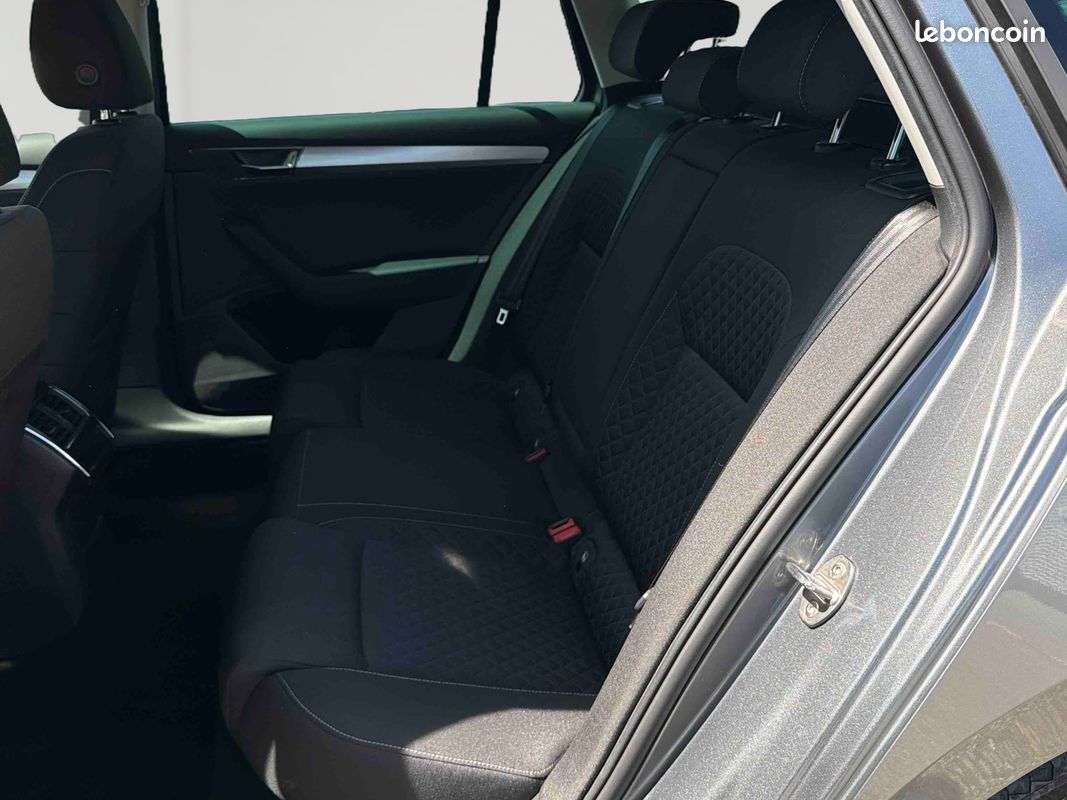 SKODA Superb Combi 2.0 TDI 150 ch DSG7 Ambition (image 16)