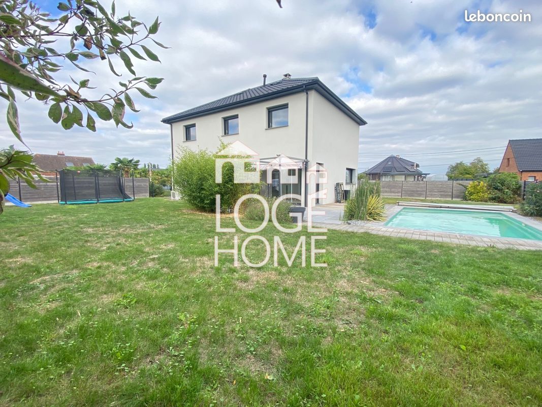 Maison 5 pièces 139 m² · à Richebourg · 139 m² · 389 000 €