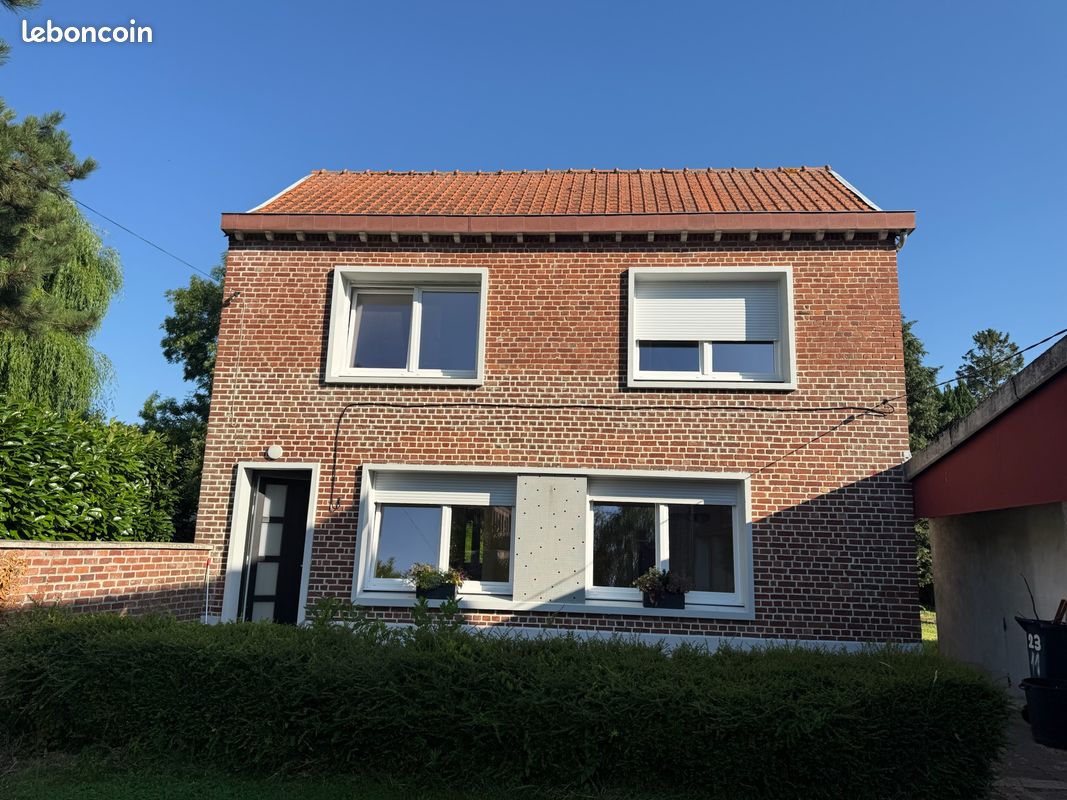 Maison 4 pièces 88 m² · à Préseau · 88 m² · 950 €