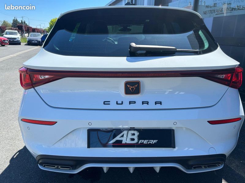 Cupra LEON 1.5 ETSI 150CH V DSG7 (image 10)