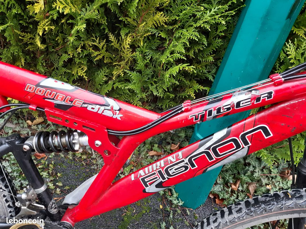 VTT "Laurent FIGNON Tiger" 18 vitesses , 26 pouces "Tout suspendu" (image 1)