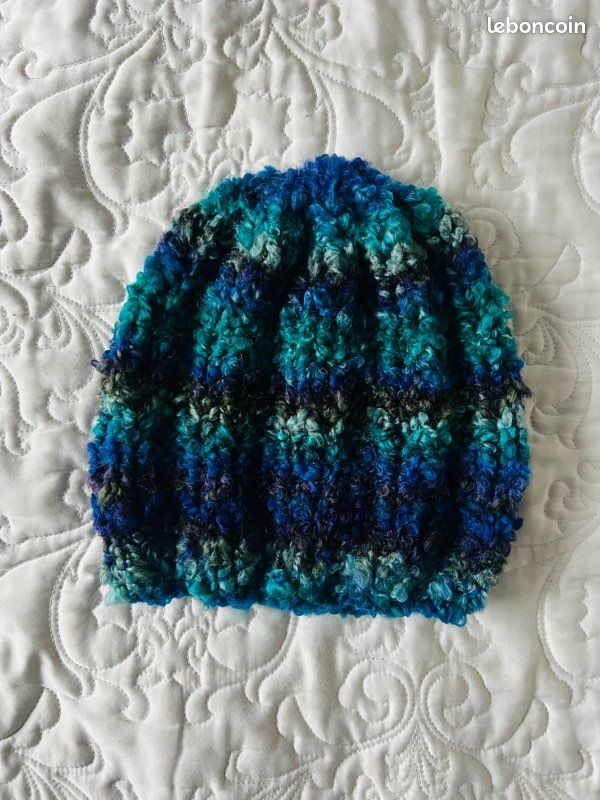 Bonnet femme main d’œuvre TU (image 1)