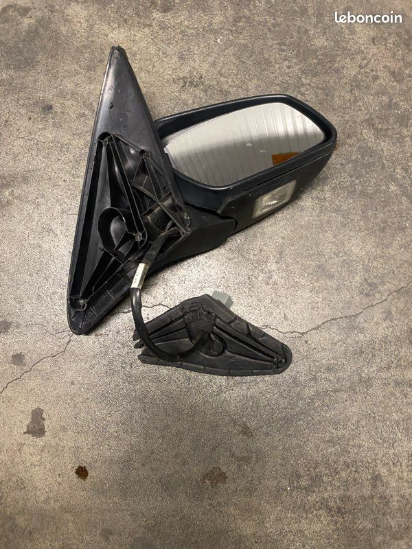 Rétroviseur pour voiture Ford (image 1)