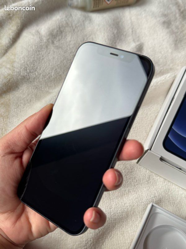 Iphone 12 noir 128 gb (image 6)