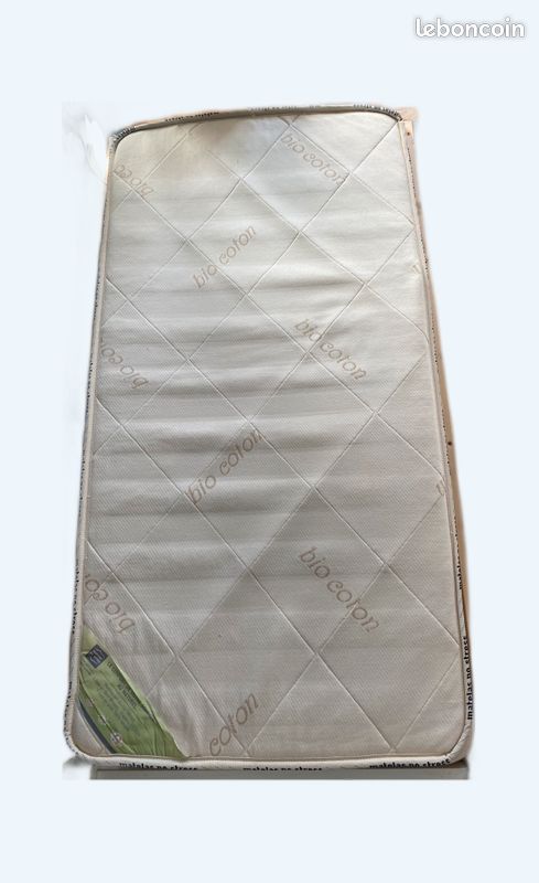 Matelas bébé bio 70x140 avec alaise fabriqué en France (image 1)