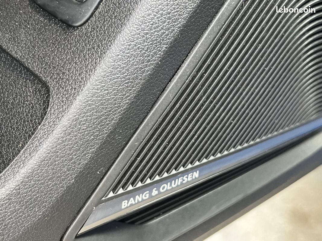 Audi q2 35 tfsi s-line s-tronic7 150 ch toit ouvrant panoramique ja 19 rotor (image 7)