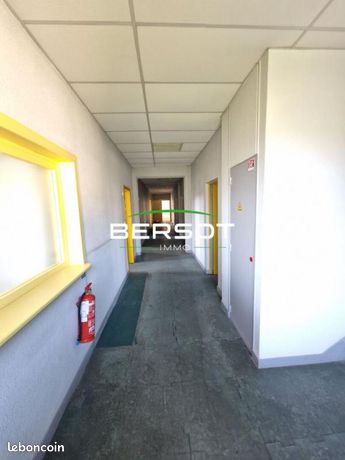 https://img.leboncoin.fr/api/v1/lbcpb1/images/c3/f2/10/c3f210badf53a8d2e870f2fd716b32402199cf2d.jpg?rule=ad-image