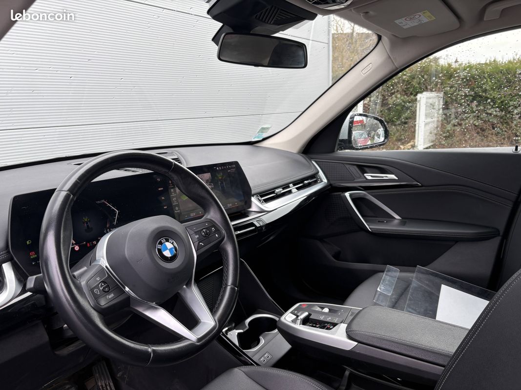 BMW X1 sDrive 18i 136ch DKG7 xLine (image 11)