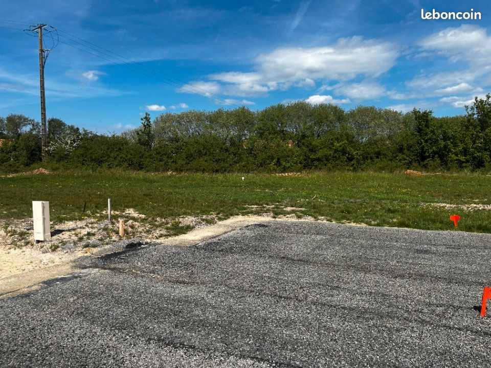 Terrain 432 m² · à Saint-Révérend · 58 900 €