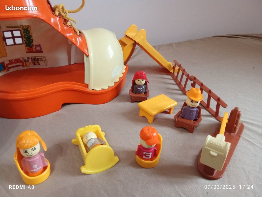 Vintage Matchbox Fisher Price Boot House Jouet Vintage Matchbox