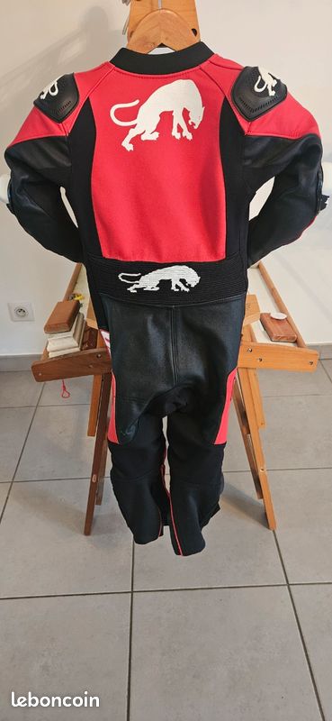 Conbinaison enfant 7ans neuve (image 3)