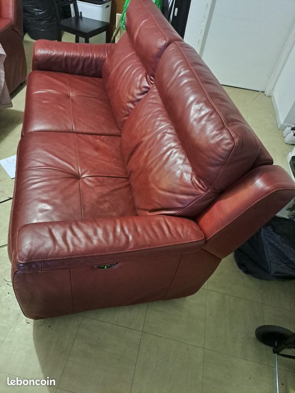 Canapé 3 place rouge cuire centre +un fauteuil 1 place (image 2)