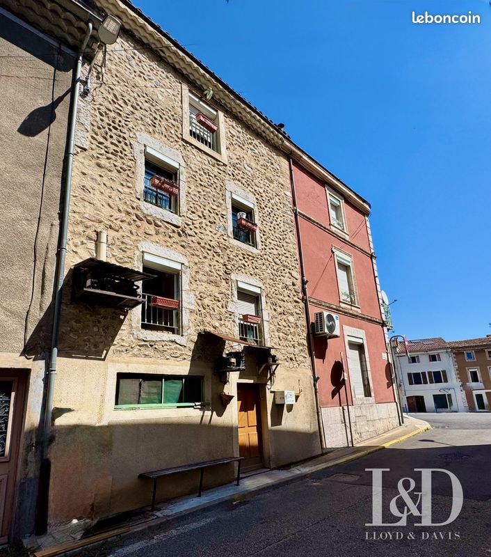 Maison 7 pièces 194 m² · à Saint-Laurent-du-Pape · 194 m² · 172 000 €