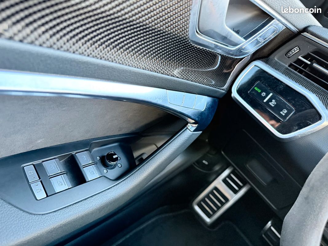 AUDI A7 Sportback 55 TFSIe 367ch Stronic BVA7 Quattro Competition / VOLANT CARBON LED & PACK CARBON / CIEL ETOILÉ (image 38)