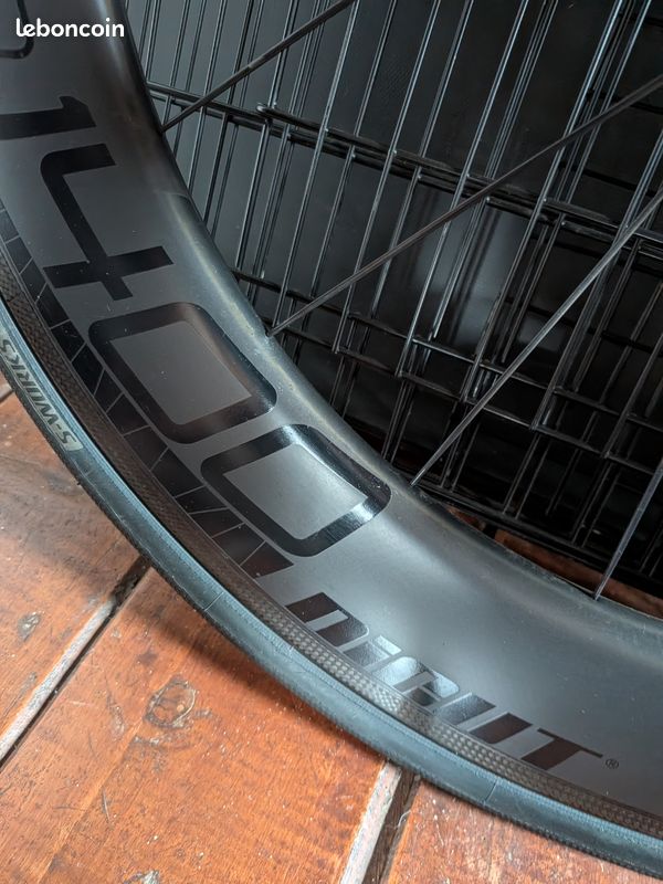 Roue aero DT SWISS ARC 1400 DICUT (image 5)