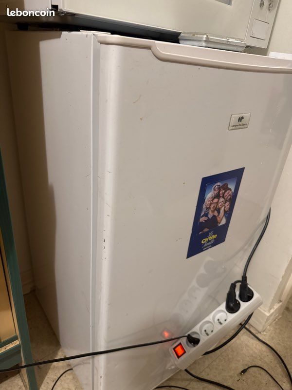 Vend mini frigo + micro-ondes (image 2)