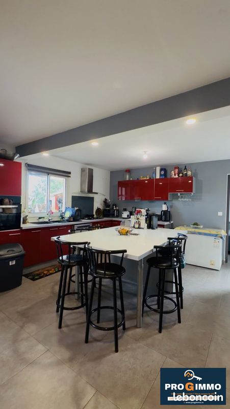 Maison 7 pièces 108 m² · à Saint-Pierre · 108 m² · 360 000 €