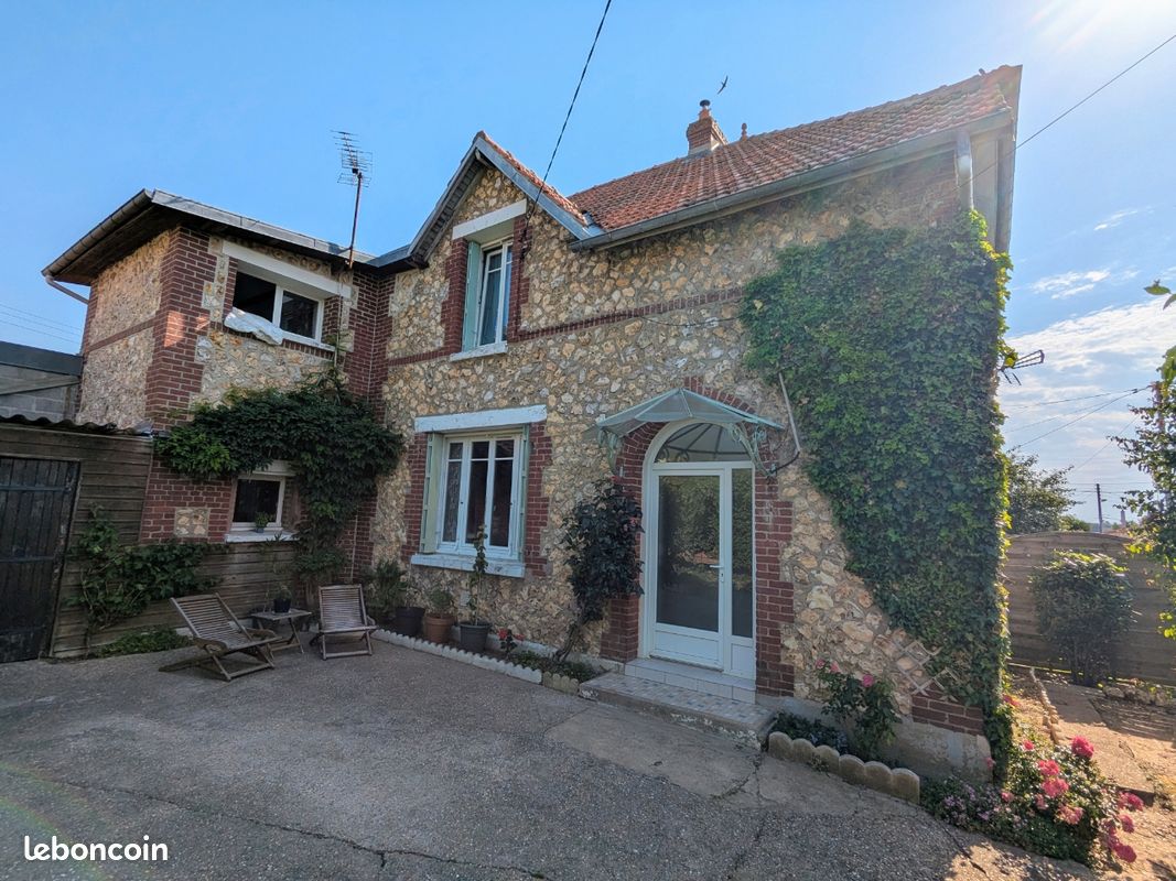 Maison 8 pièces 120 m² · à Rouen · 120 m² · 300 000 €