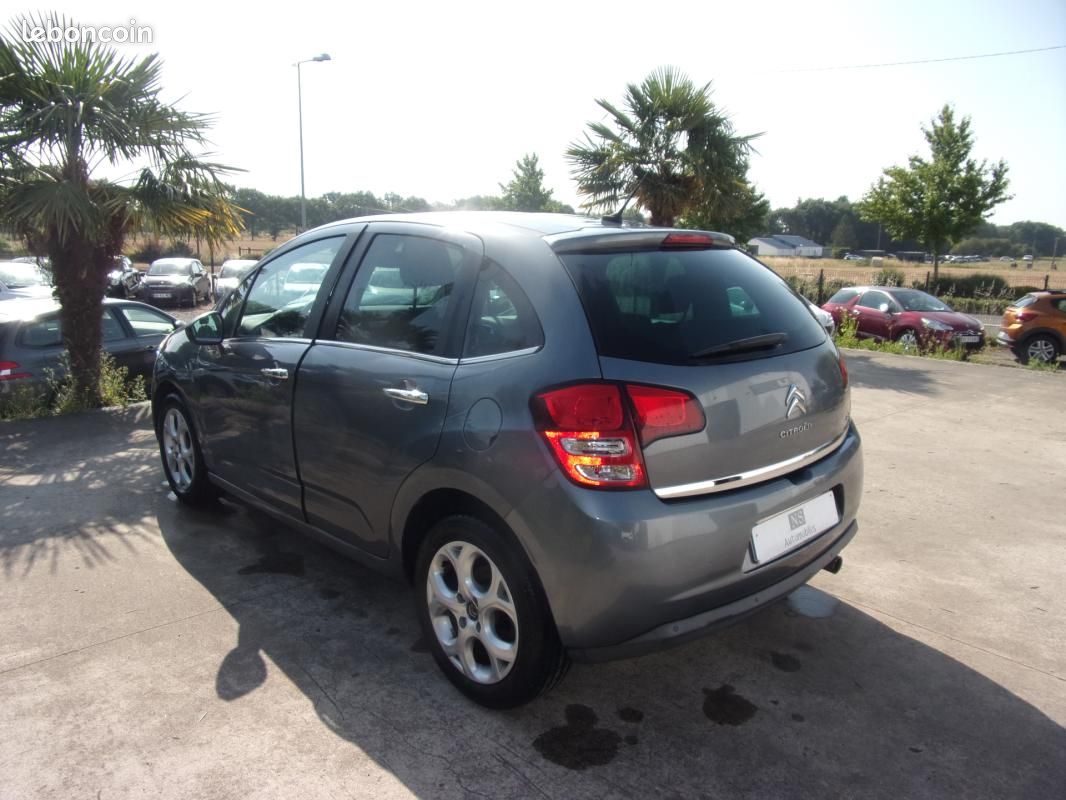 Citroën C3 VTi 120 Exclusive A (image 6)