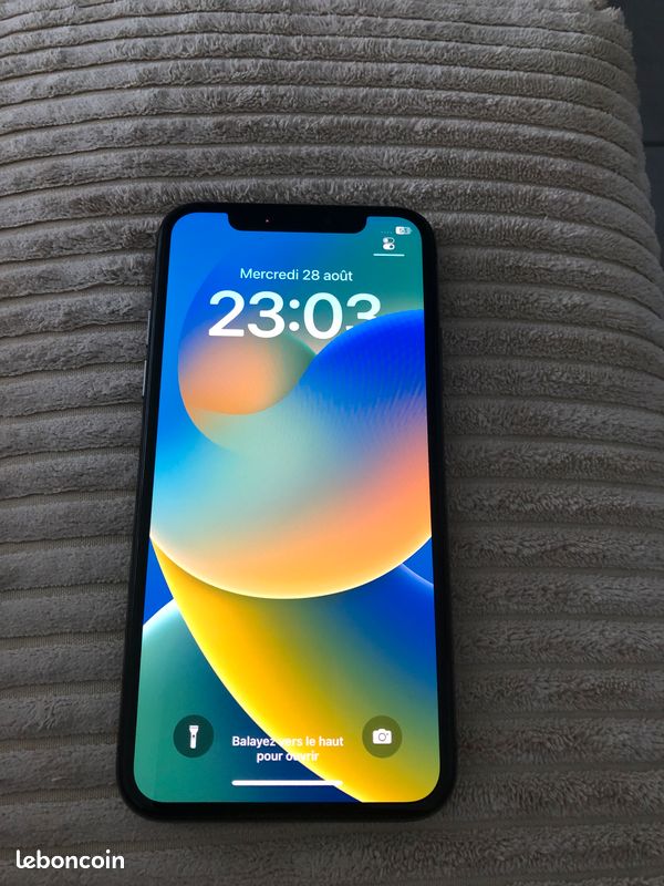 IPhone X noir 64 go (image 2)