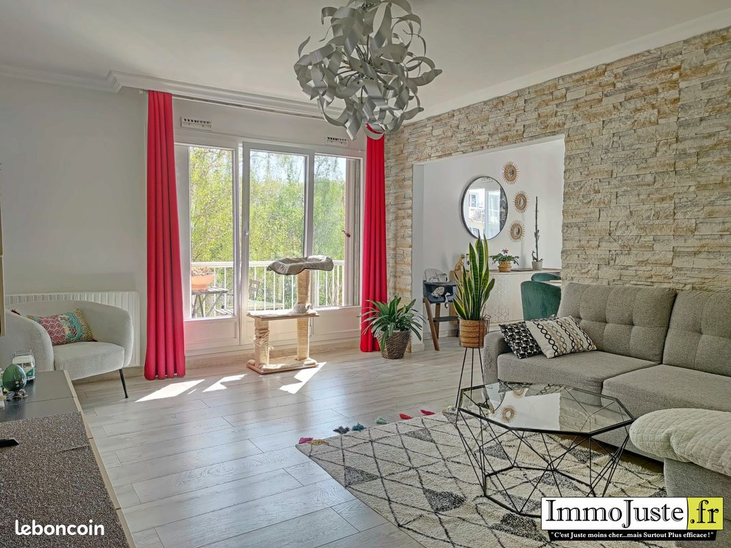 Appartement 5 pièces 96 m² · à Magny-les-Hameaux · 96 m² · 230 000 €