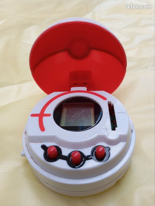 Cyber Pokeball originale de marque Bandai datant de 2004 (image 8)