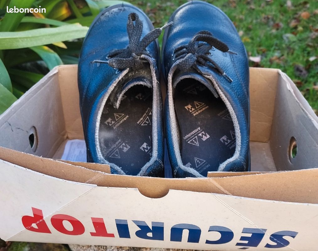 Vends chaussures sécurité P 44 (image 1)