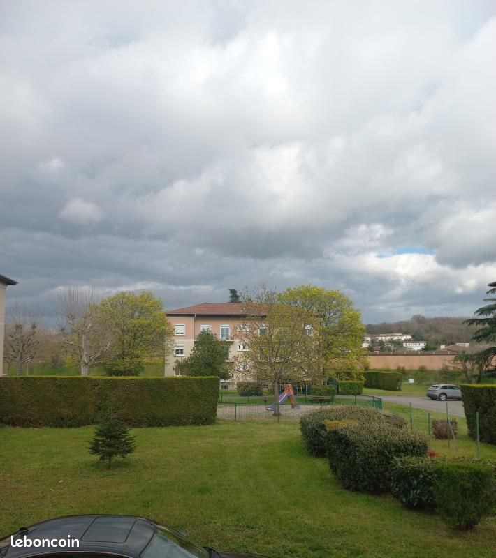 Appartement 3 pièces 73 m² · à Roussillon · 73 m² · 631 €