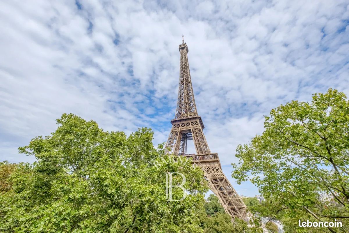 Appartement 5 pièces 137 m² · à Paris · 137 m² · 2 860 000 €