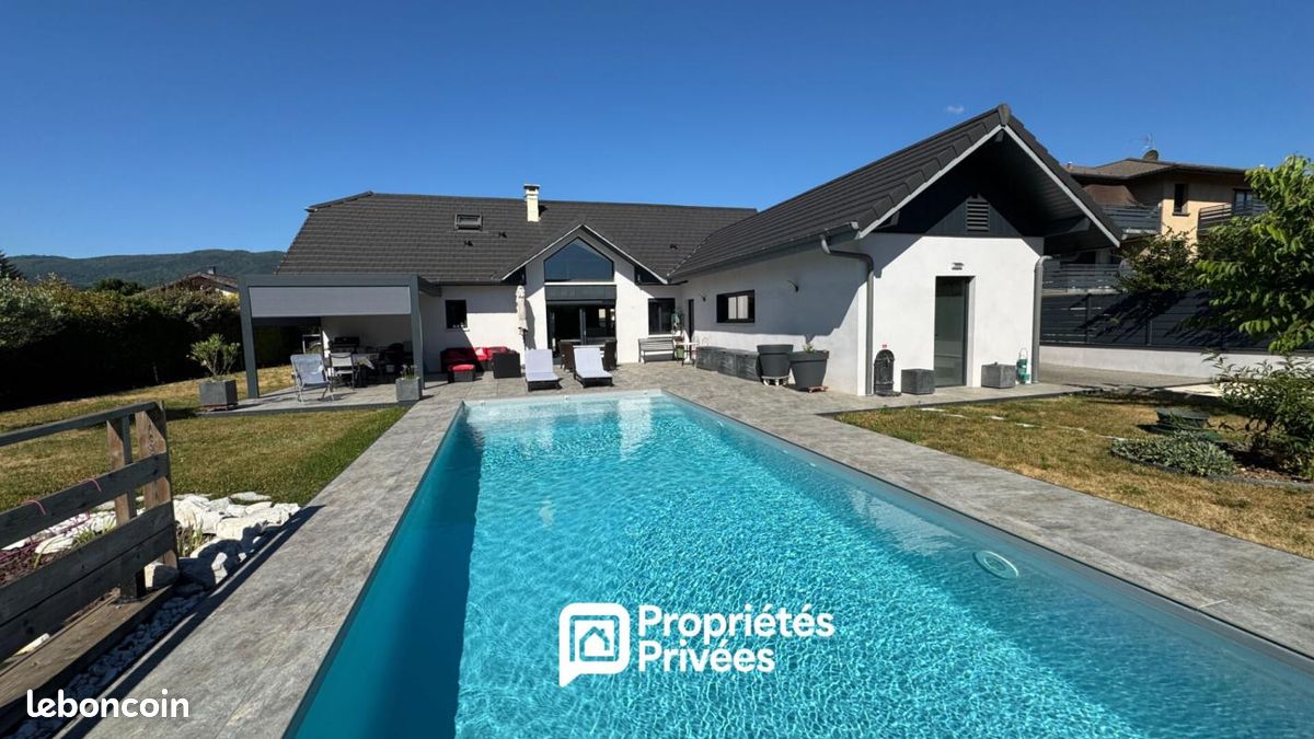 Maison 7 pièces 230 m² · à Annecy · 230 m² · 870 000 €