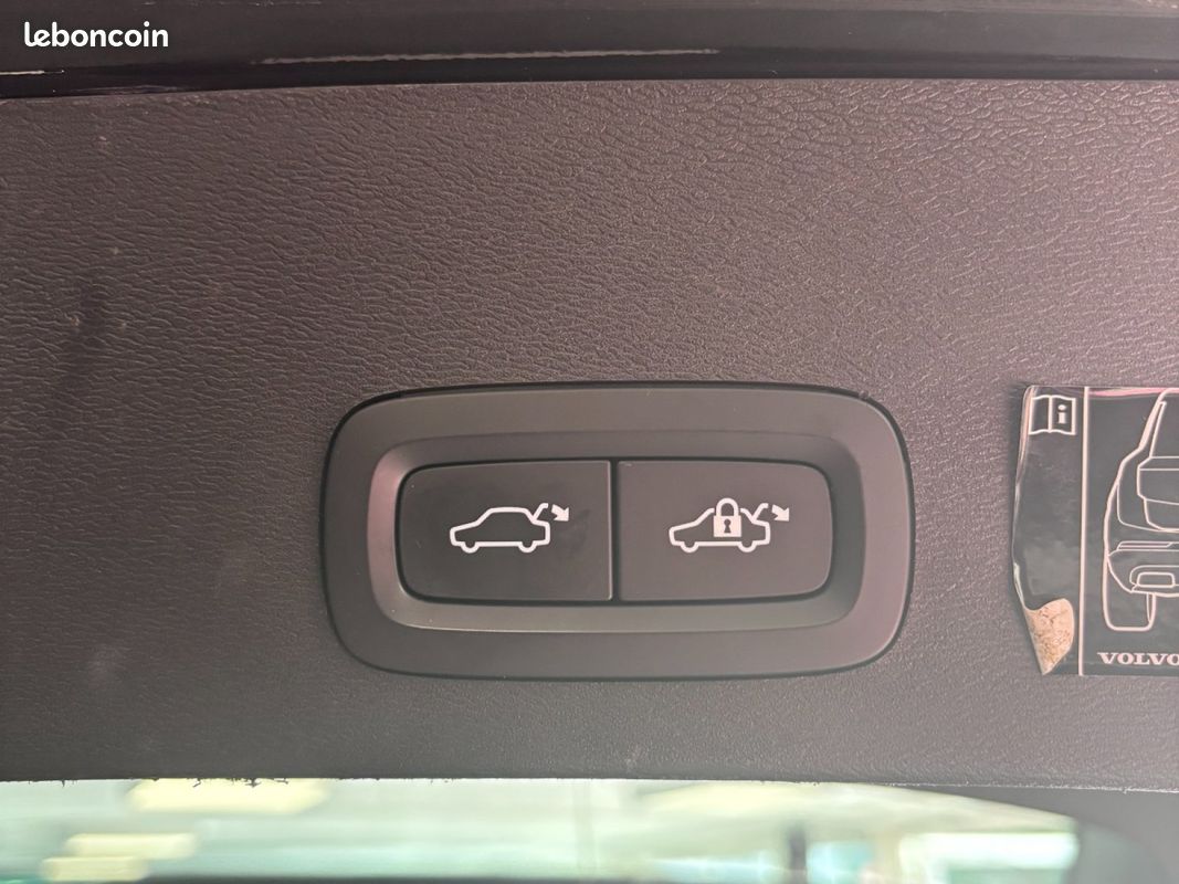 VOLVO XC40 T5 Recharge 180+82 ch DCT7 R-Design (image 16)