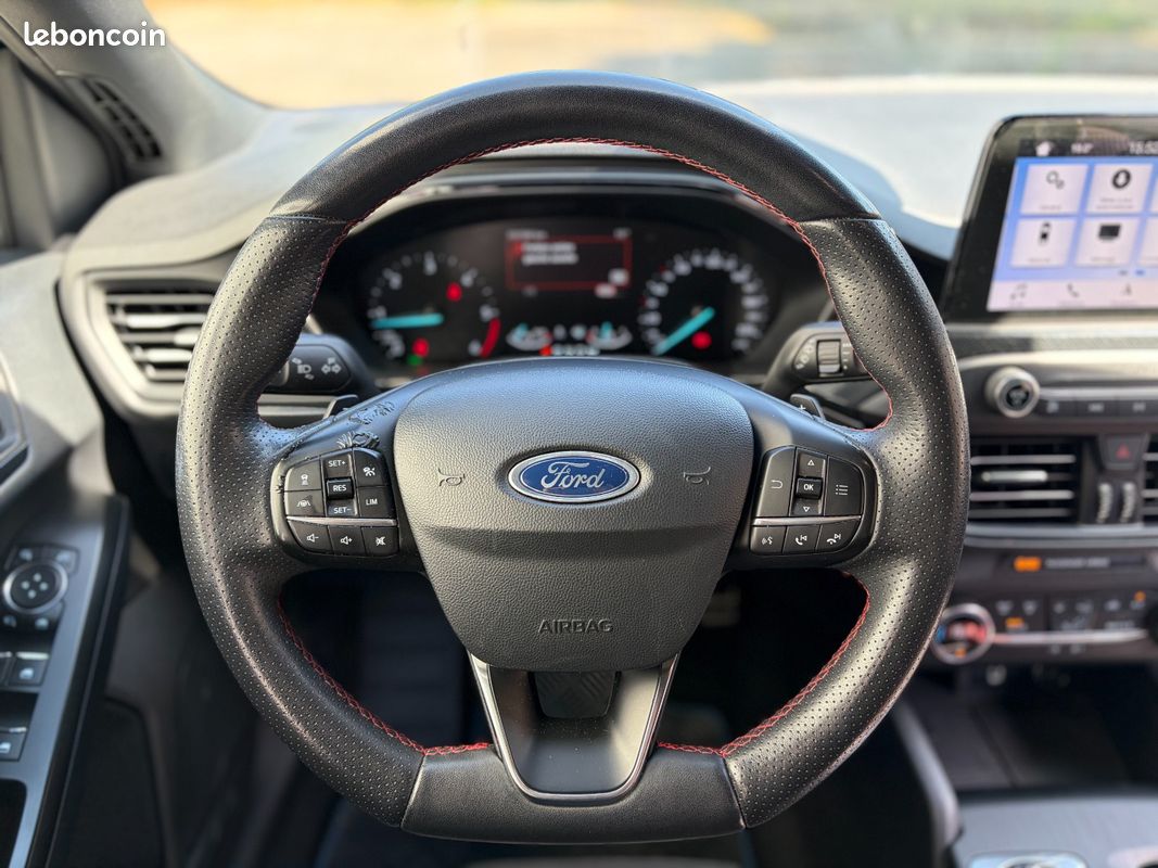 FORD FOCUS SW 2.0 EcoBlue 150 CV SS BVA8 ST Line + CARPLAY + CAMÉRA DE RECUL + RADARS AV/AR + KEYLESS GO + ATH (image 14)