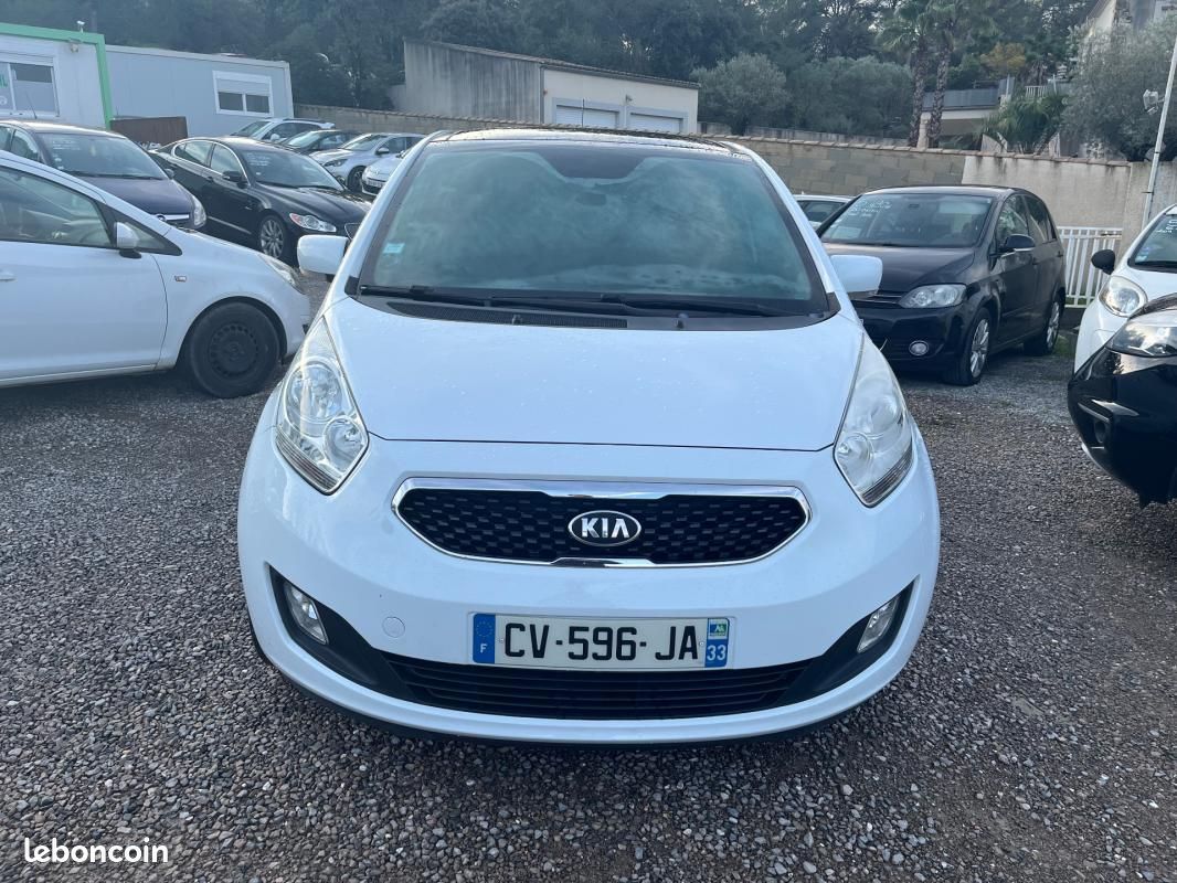 Kia Venga 1.6 CRDi 115 ch Premium (image 2)