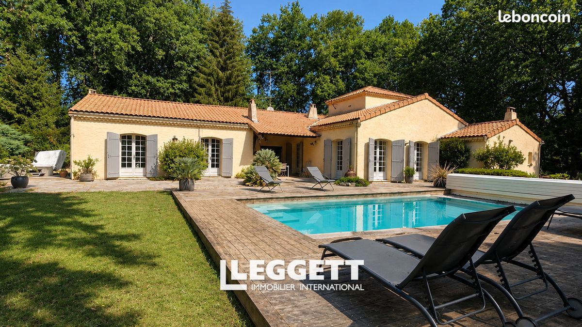 Maison 10 pièces 284 m² · à Angoulême · 284 m² · 498 200 €