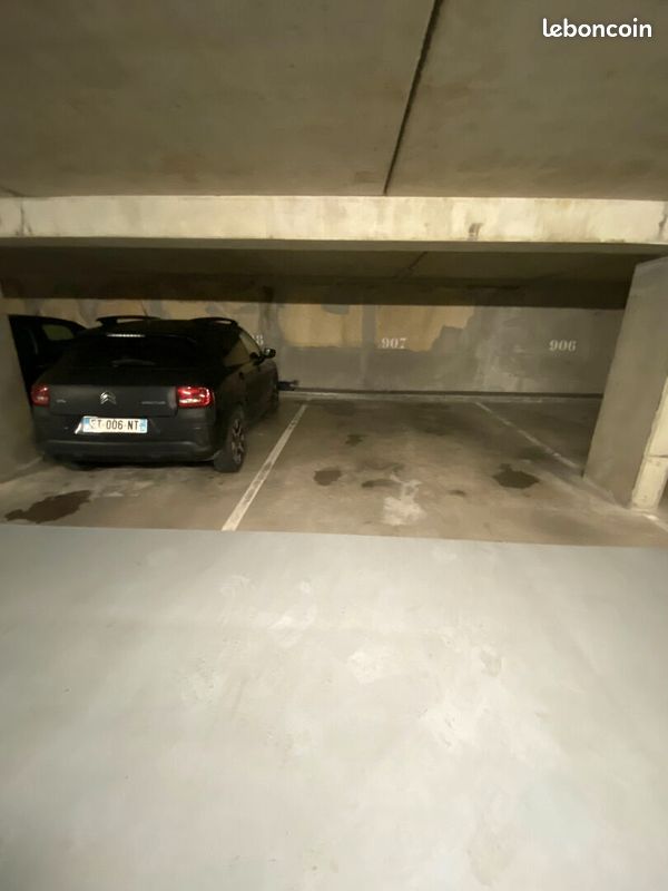 Parking/box RENNES · 72 €/mois